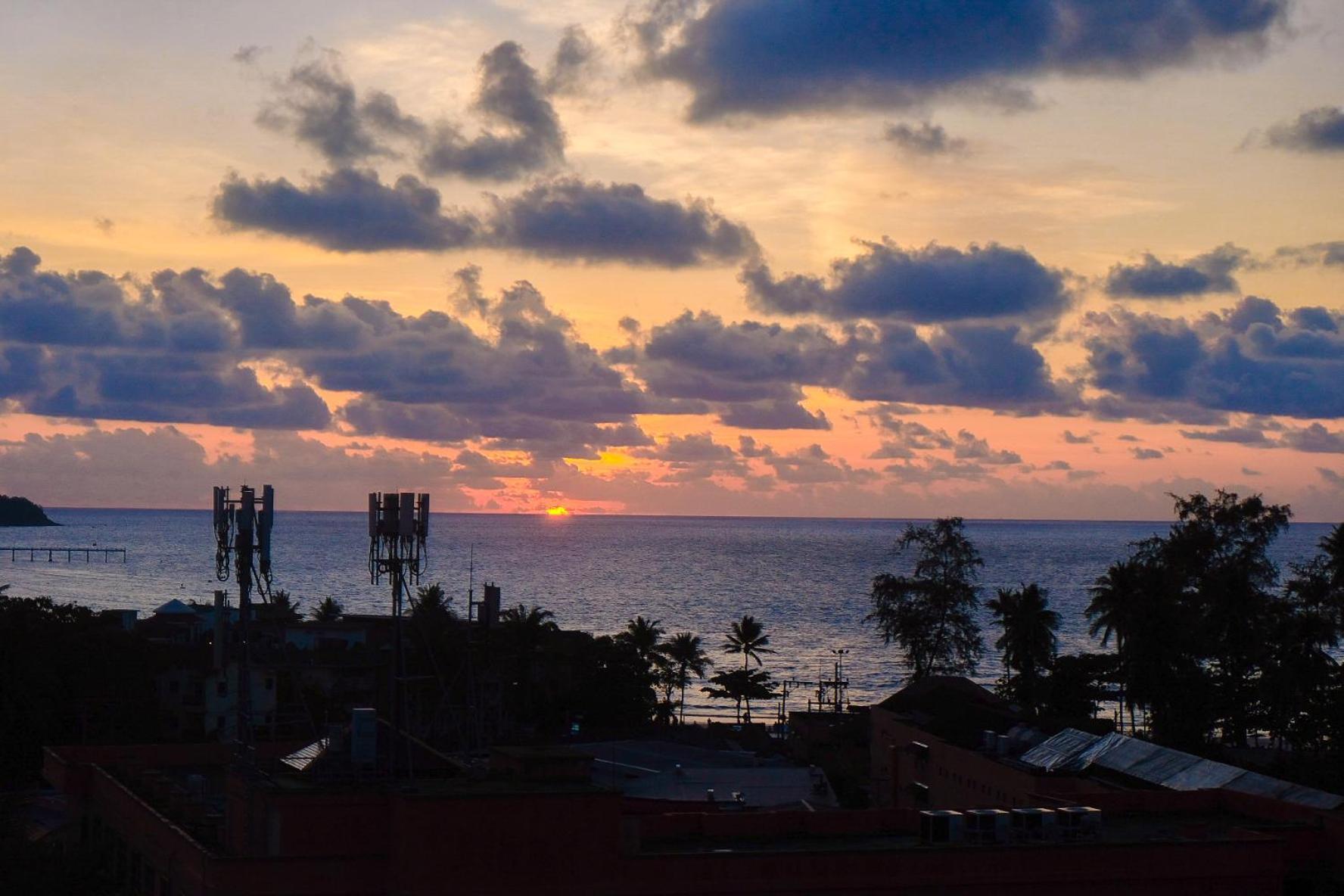 Meir Jarr Hotel Patong Eksteriør bilde